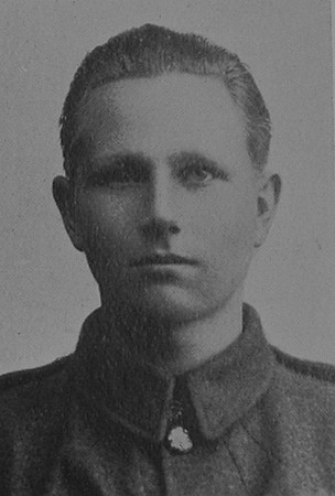 UK Photo Archive: Dulwich College War Record 1914-1919 &emdash; Tucker W Pte 9th Royal Fusiliers Dulwich College Roll Of Honour