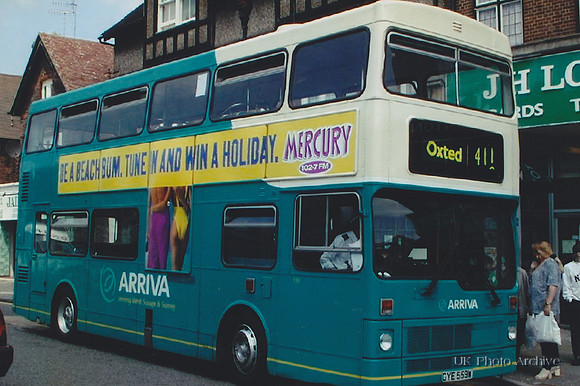 Arriva 411 GYE 559W In Banstead