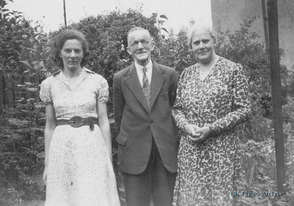 With Family 1940s