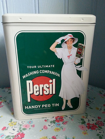 Retro Style Persil Handy Peg Tin With 20 Colourful Pegs