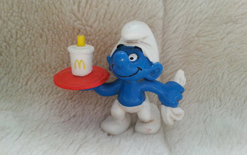 McDonalds Toy Smurf With Milkshake 1996