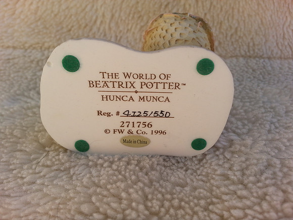 Border Fine Arts World Of Beatrix Potter Hunca Munca