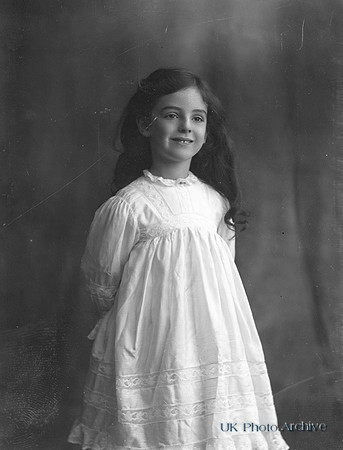 Gladys Edith Willmore of Rosebery Avenue Cheam 1905
