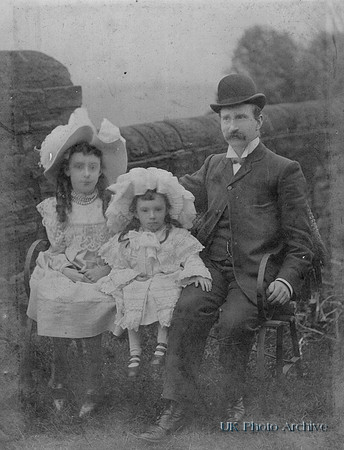 Annie And Emily Copley With Their Father Huddersfield 1902