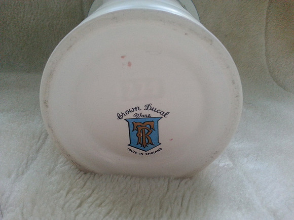 Crown Ducal 1950s Vase Backstamp
