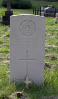 Hewitt W G Pte M2/021703 Army Service Corps HEVER (ST. PETER) CHURCHYARD