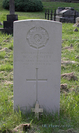Hewitt W G Pte M2/021703 Army Service Corps HEVER (ST. PETER) CHURCHYARD