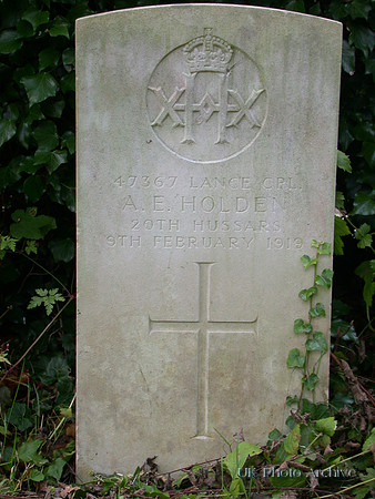 Holden A E L/Cpl 47367 20th Hussars WALTON-ON-THE-HILL (ST. PETER) CHURCHYARD