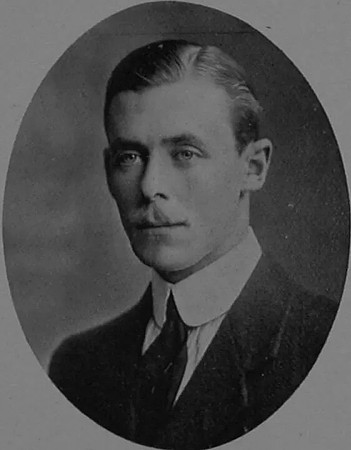 Hewitt A R Captain The Hon DSO 1st East Surrey Regiment Dulwuch College Roll Of Honour