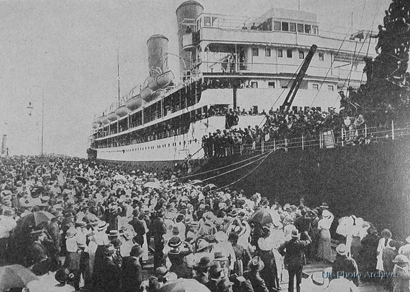 Australian Troops Going On Board A Ship At Melbourne