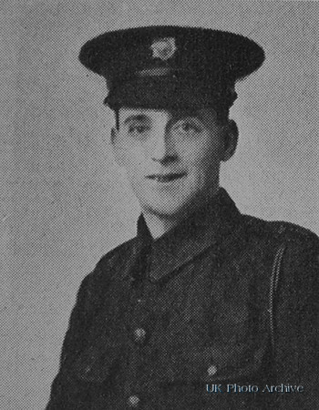 Wootten A Pte 6995 2nd Coldstream Guards  De Ruvignys Roll Of Honour Vol 1