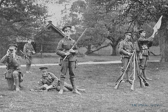 Signallers Of The 15th London Regiment 1915