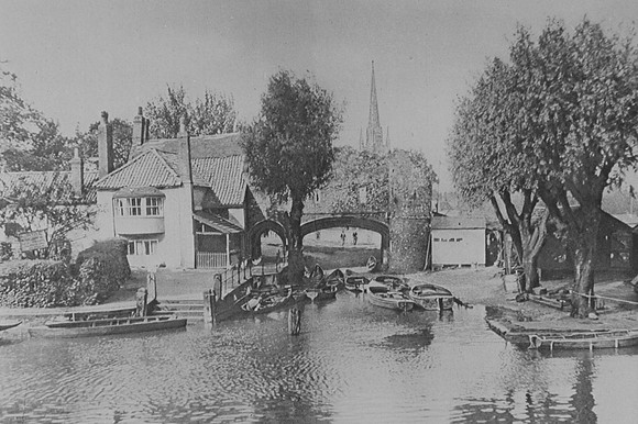 Pulls Ferry Norwich c.1925