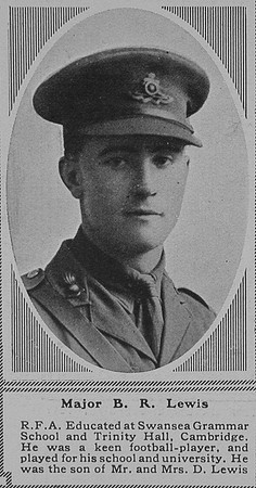 Lewis B R Major RFA The Sphere 19th May 1917