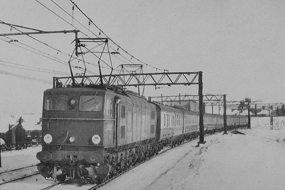 ER No 27002 Starting A Cleethorpes To Manchester Express Up The Gradient From Penistone To Woodhead Tunnel 1955