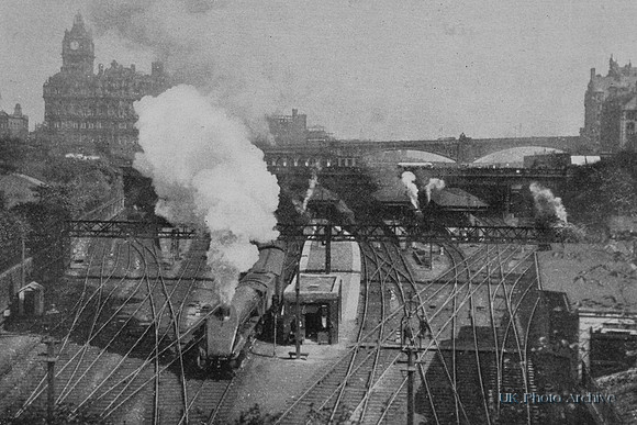 Edinburgh Waverley Station From The West End Late 1930s