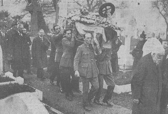 Hucks B C Captain Royal Air Force Funeral Photo No 1 The Graphic 14th Nov 1918