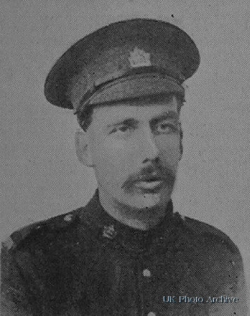 Brown E Pte 81105 8th Canadian Infantry De Ruvignys Roll Of Honour Vol 1