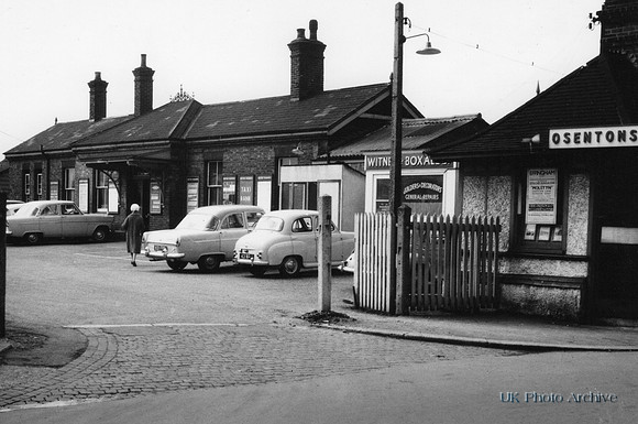 Ashtead Station 1962