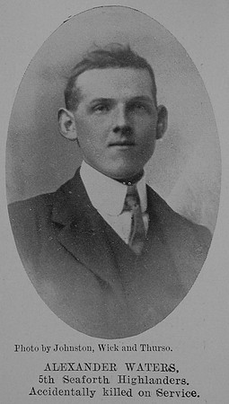 Waters A Pte 5th Seaforth Highlanders The Sword Of The North Highland Memories Of The Great War - Dugald MacEchern