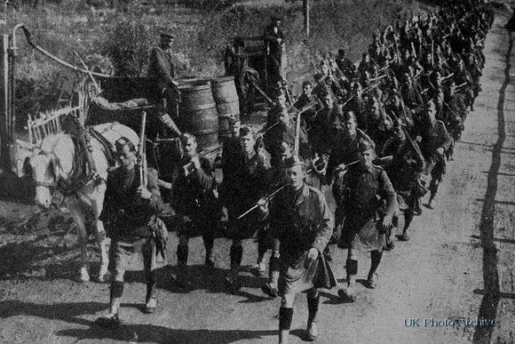 The London Scottish Arriving In France Sep 1914