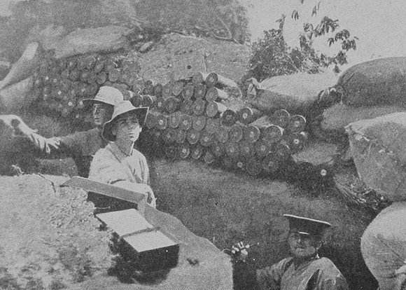 British Troops In Their Newly Made Trenches On Gallipoli