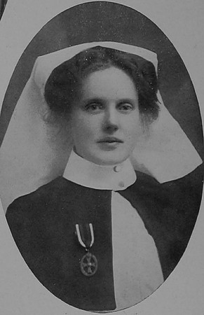 Macechern M Nurse Queen Alexandraâ��s Imperial Nursing Service The Sword Of The North Highland Memories Of The Great War - Dugald MacEchern