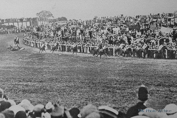 Emily Davison Throws Herself Under The Kings Horse At The Derby June 1913