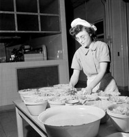 Domestic Work In St Helier Hospital Carshalton 1943