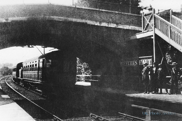 Carshalton Beeches Station