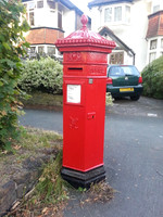 Penfold Post Box Beeches Avenue Carshalton Beeches 2016