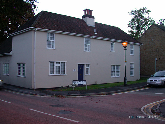 Old Swan Yard Carshalton 2010