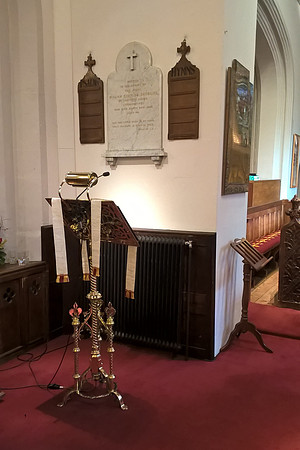 Interior Of St Giles Church