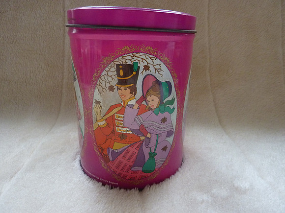 Vintage Quality Street Tin With Approx 380 Old Buttons