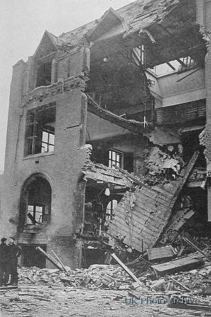 The Engineering Department Of Liverpool University After The Blitz