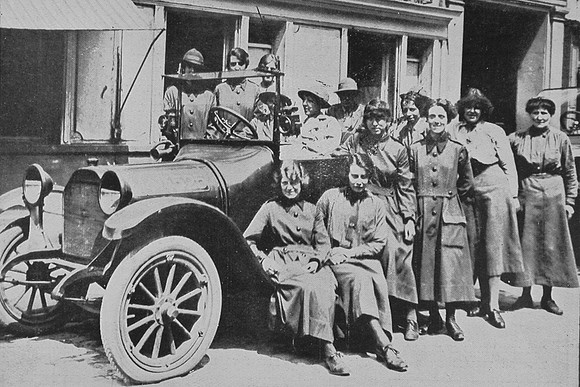 Car Drivers Of The WAAC In France