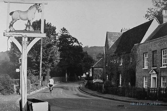 The Sign Of The White Horse Hertingfordbury 1940s