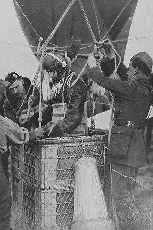 British Kite Balloon Observers On The Western Front