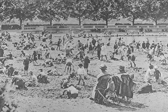Building Sand Castles In The Sand In Bishops Park Fulham 1920s