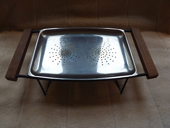Vintage Retro 1960s/70s Metal And Wood Food Warmer