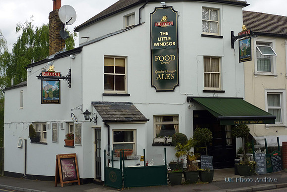 The Little Windsor Greyhound Road Sutton