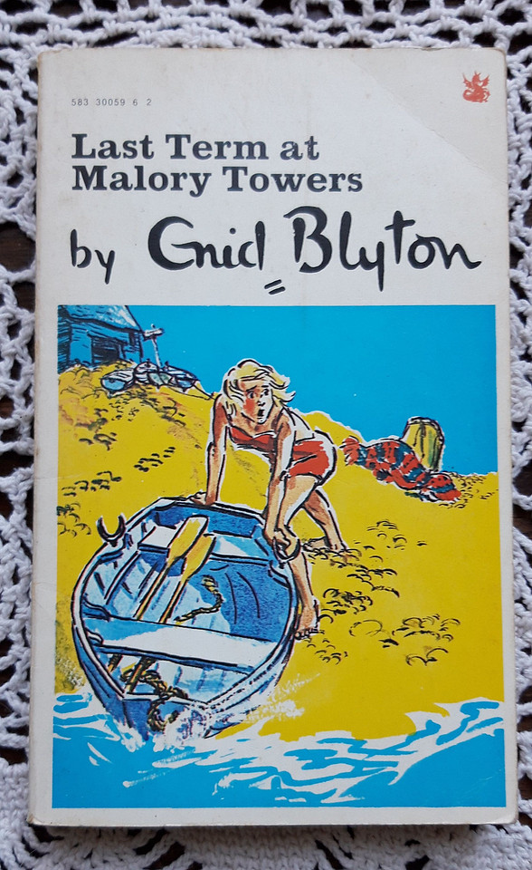 Book 6 Last Term At Malory Towers 1967 Edition Dragon