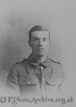 Burnett W T Pte 7th Queen's Royal West Surrey Regiment Croydon Roll Of Honour
