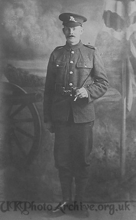 Edwards H Pte 11th Queen's Royal West Surrey Regiment Croydon Roll Of honour