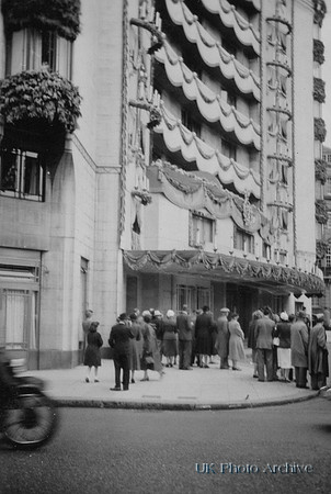 The Dorchester Decorated For The Queens Coronation 1953