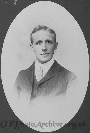 Rogers A J Dvr Army Service Corps Croydon Roll Of Honour