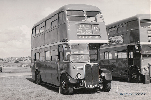 RT1658 KXW 304 September 1982