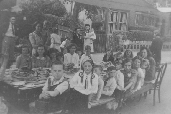 VE Day Party Thicket Crescent Sutton 1945