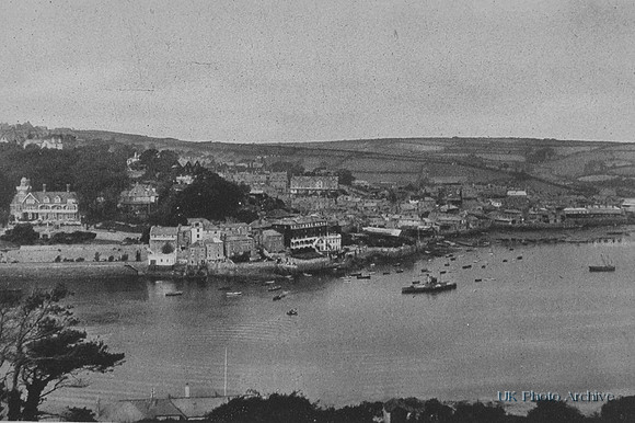 A General View Of Salcombe 1920s