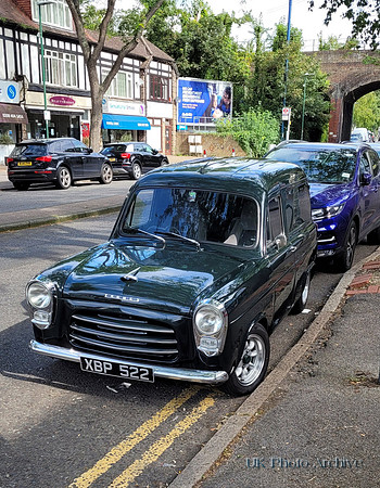 Ford Thames Van XPB 522